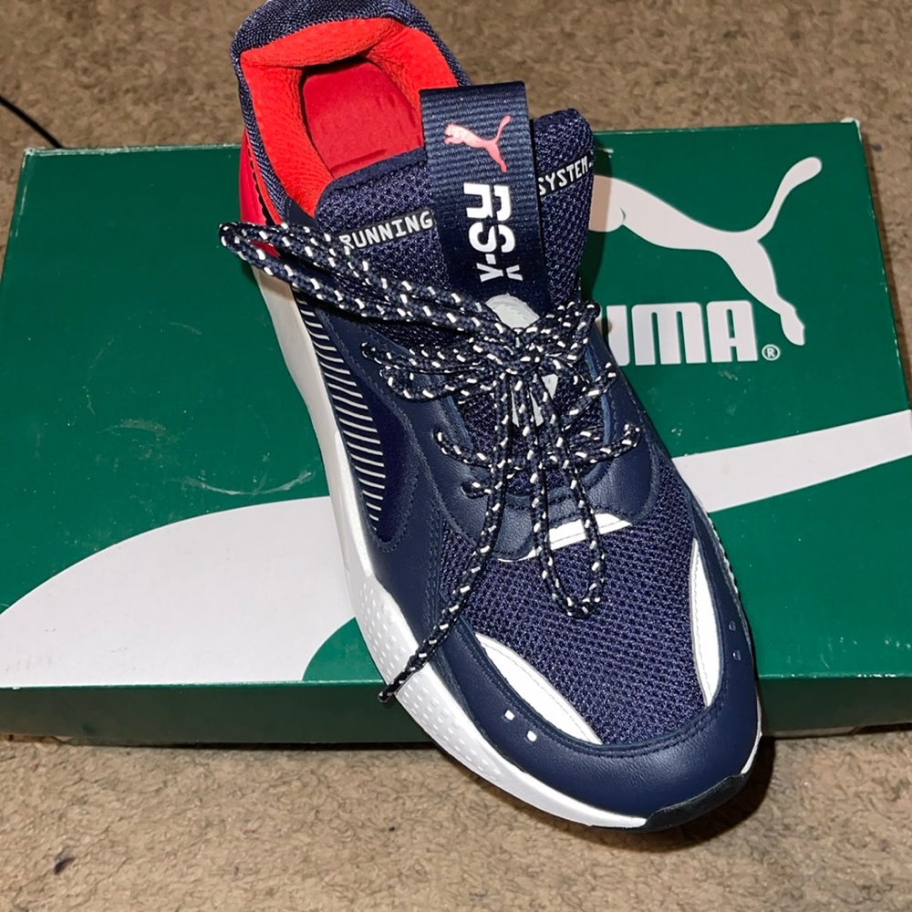 Brand new Puma sneakers